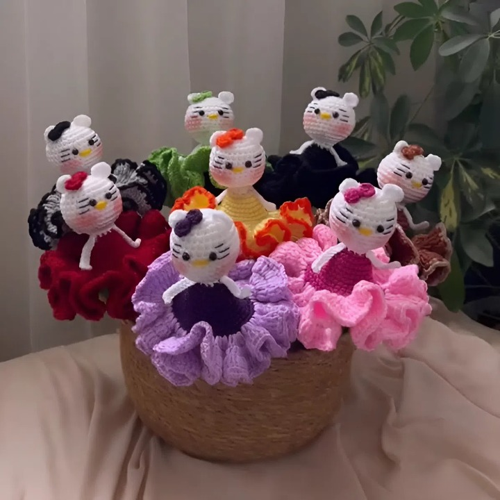 El Örgüsü Hello Kitty Buketi