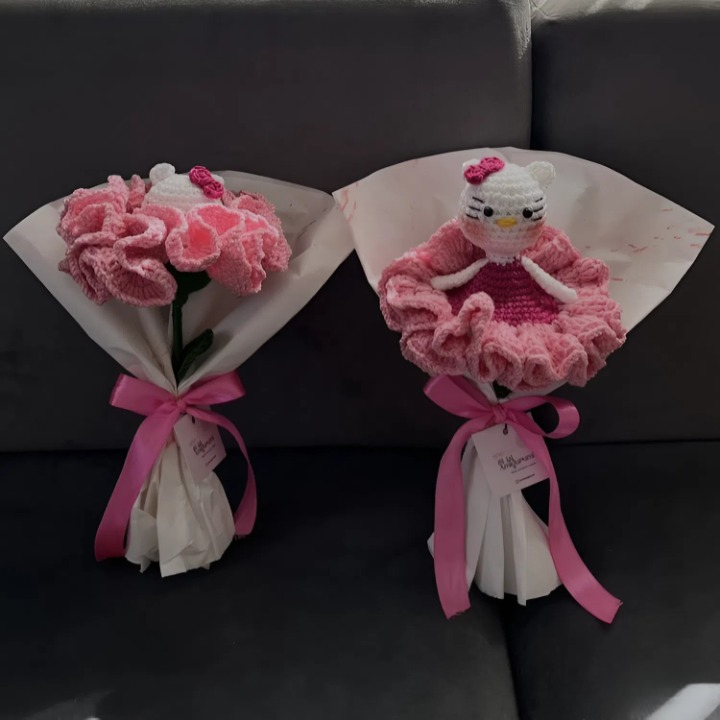 El Örgüsü Hello Kitty Buketi